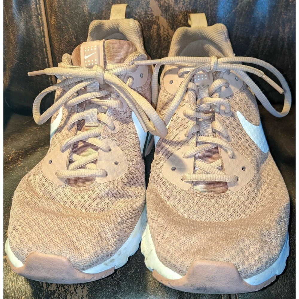 Nike Air Max Motion Women’s Size 11 Running Athletic Shoes Particle Pink 833662